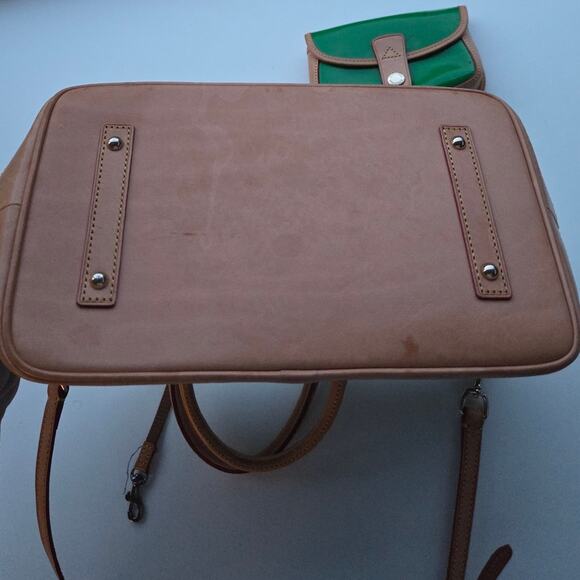 Dooney & Bourke Patent Darcy Satchel Double Handle Grass Green Handbag - Picture 13 of 15